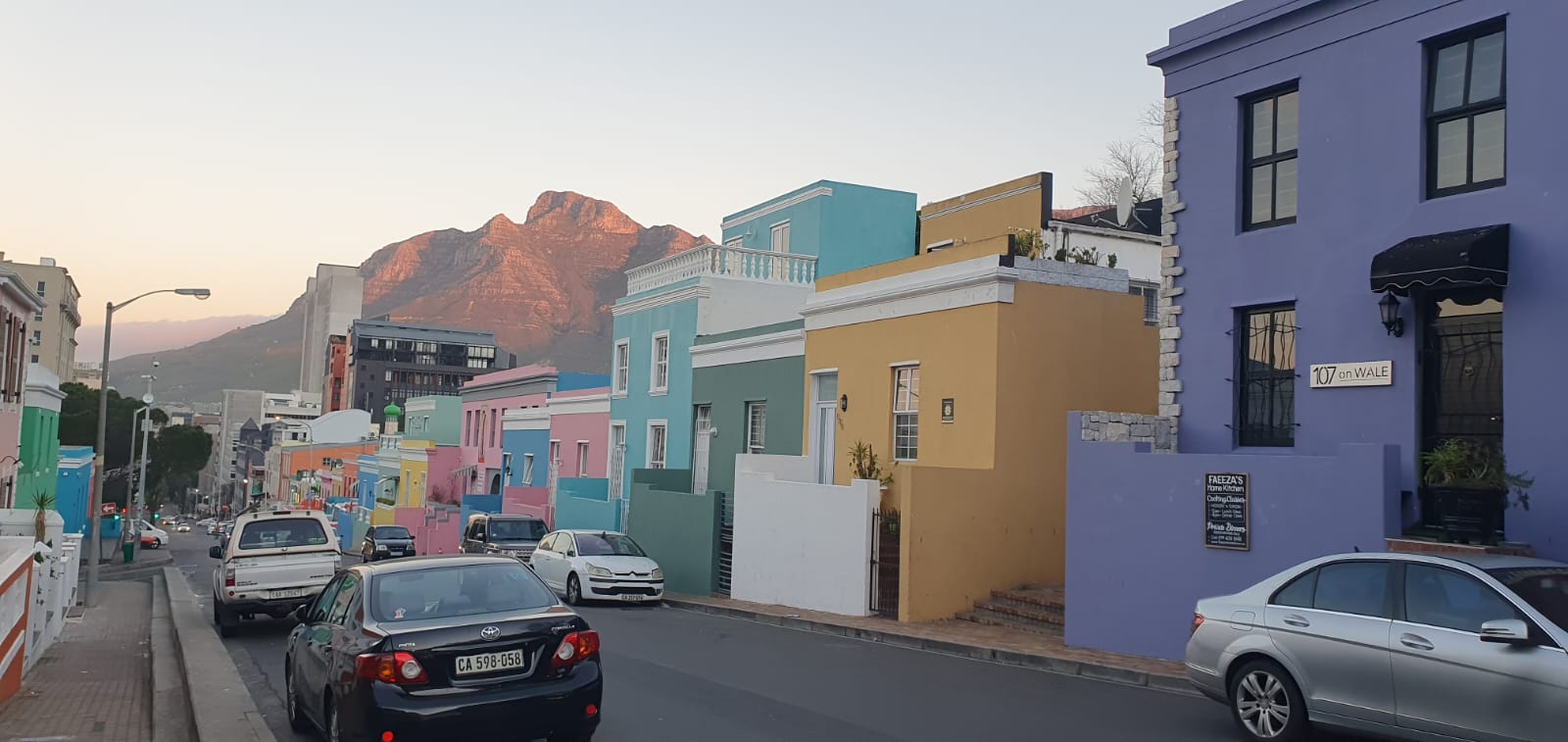 Barrio de Bo-Kaap durante un recorrido por Ciudad del Cabo